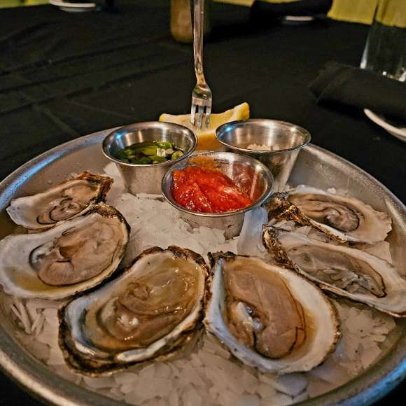 Stoney's Whiskey Wine & Raw Bar