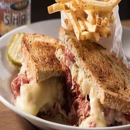 Starz Family Restaurant